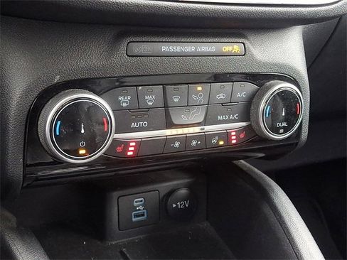 Used 2022 Ford Escape Titanium image 15