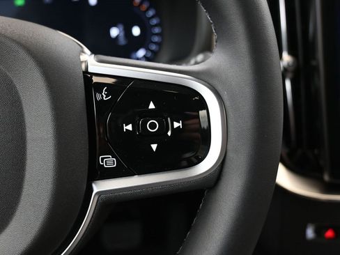 New 2026 Volvo XC90 B6 Plus w/ Protection Package Premier image 30