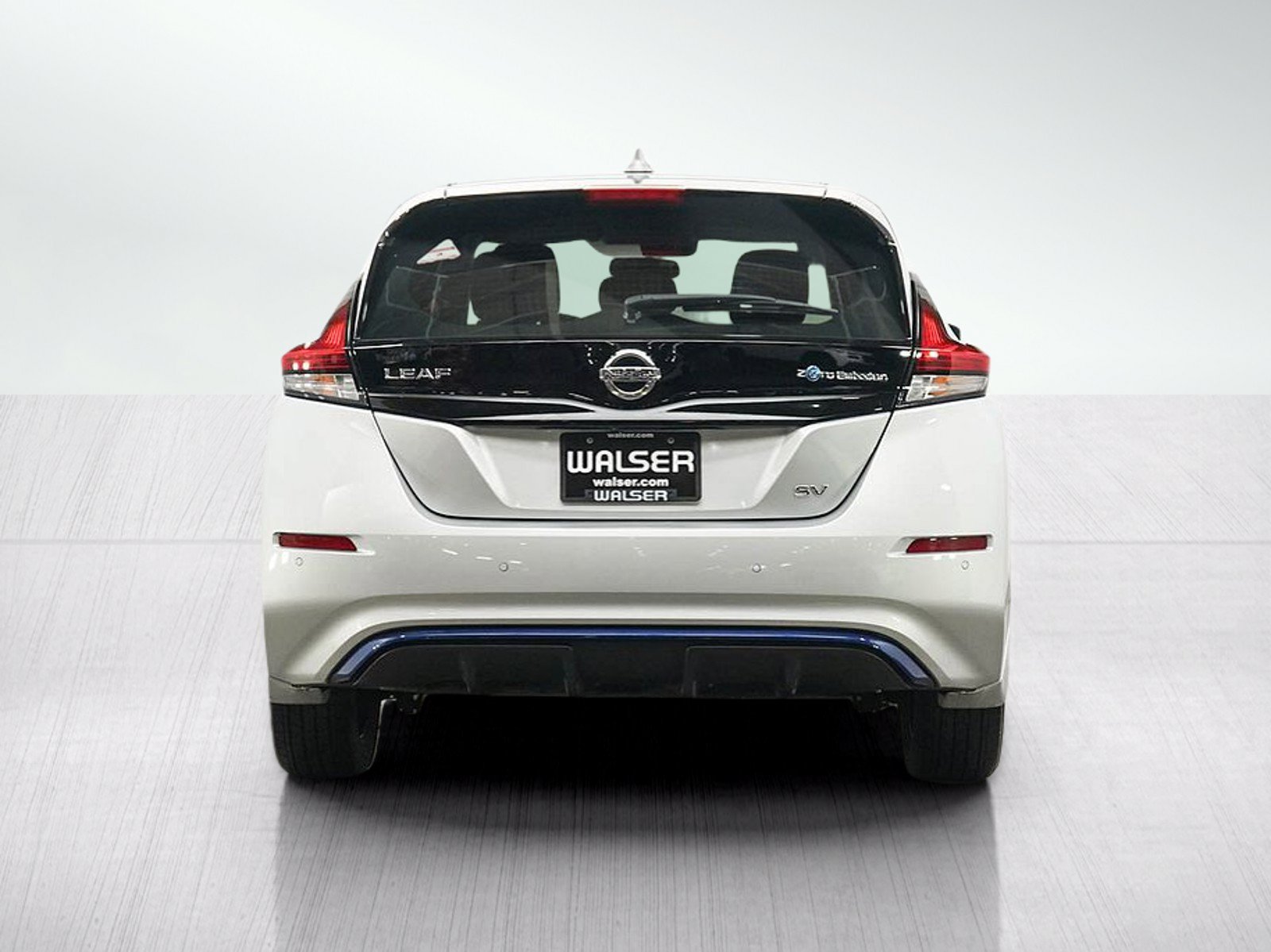 Used 2022 Nissan Leaf SV FWD image 4