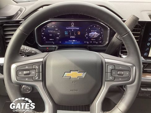 Used 2026 Chevrolet Silverado 1500 LT AWD/4WD image 24