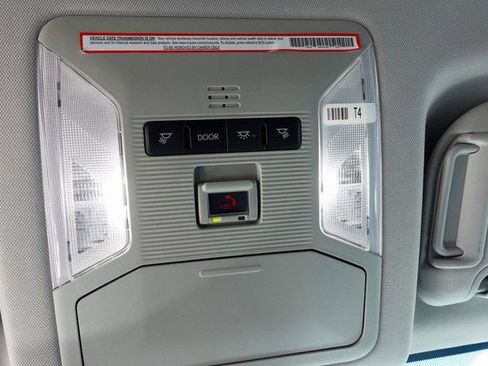 Used 2022 Toyota RAV4 XLE image 26