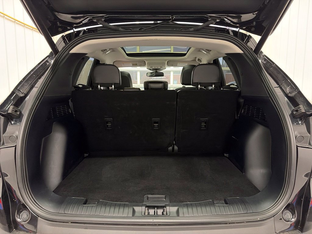 Used 2025 Ford Escape Platinum AWD/4WD image 15
