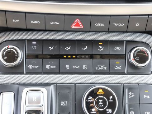 Used 2023 Hyundai Palisade SE w/ Cargo Package image 33