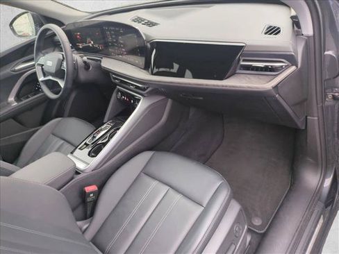 Used 2025 Audi Q5 Premium w/ Convenience Package AWD/4WD image 30