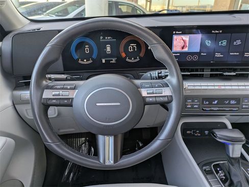 Used 2024 Hyundai Kona SEL image 21