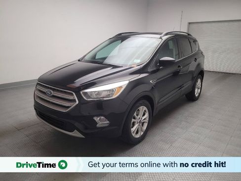 Used 2018 Ford Escape SE FWD image 1