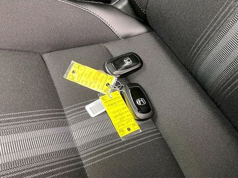 Certified 2025 Honda Civic Sport image 13