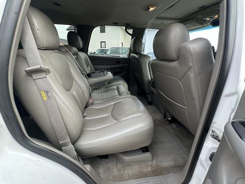 Used 2005 Chevrolet Tahoe LS w/ Preferred Equipment Group AWD/4WD image 7