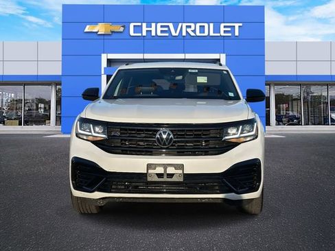 Used 2023 Volkswagen Atlas Cross Sport SEL R-Line image 10
