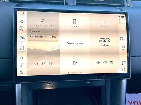 Used 2024 Land Rover Discovery Sport S image 31