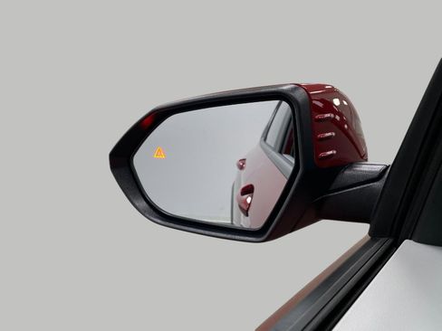 Used 2025 Hyundai Kona SEL image 19