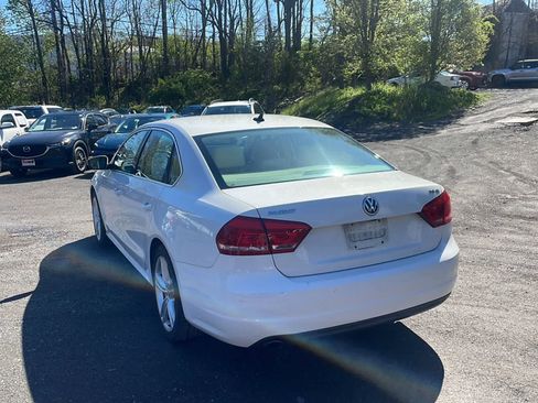 Used 2014 Volkswagen Passat 1.8T SE FWD image 5