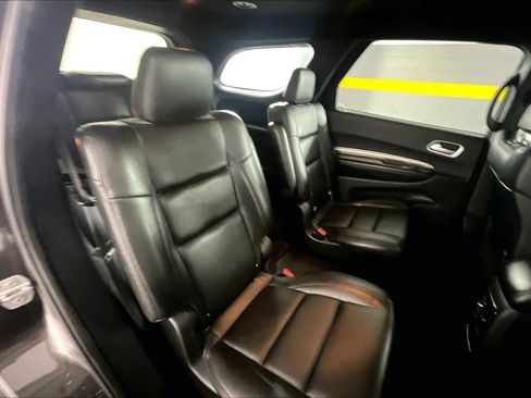 Used 2019 Dodge Durango SXT image 19