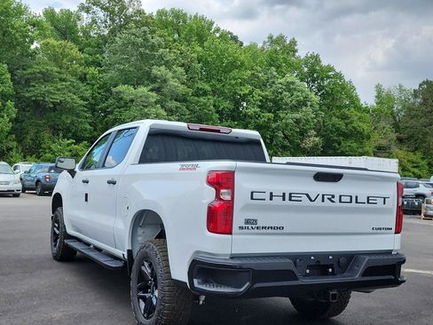 New 2026 Chevrolet Silverado 1500 Custom Trail Boss w/ LPO, Dark Essentials Package AWD/4WD image 3