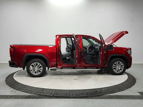 Used 2023 GMC Sierra 1500 Denali AWD/4WD image 16