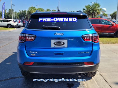 Used 2022 Jeep Compass Limited image 4