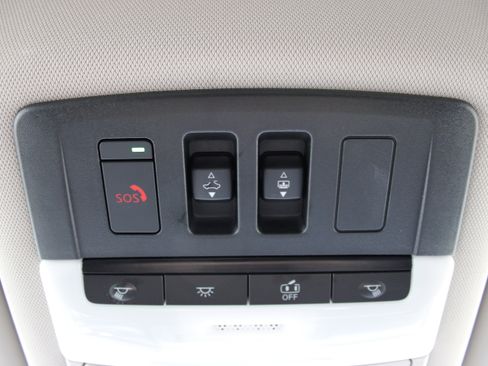 Certified 2023 Nissan Rogue SV w/ SV Premium B Package AWD/4WD image 24