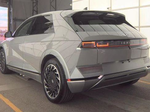 Used 2024 Hyundai Ioniq 5 Limited image 8