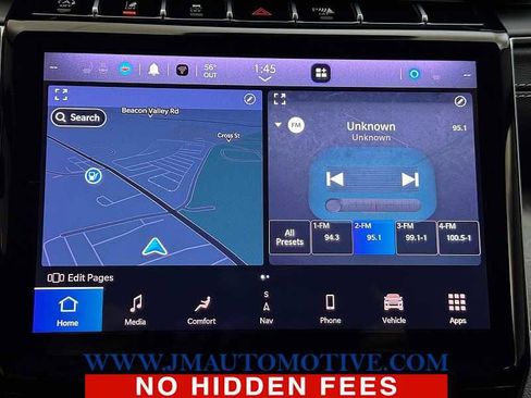 Used 2023 Jeep Grand Cherokee L Limited w/ Black Appearance Package image 32