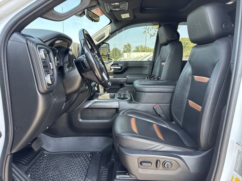 Used 2021 GMC Sierra 2500 AT4 w/ AT4 Premium Plus Package image 16