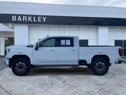 Used 2024 GMC Sierra 2500 Denali Ultimate AWD/4WD image 6