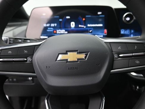 New 2026 Chevrolet Equinox EV LT image 14