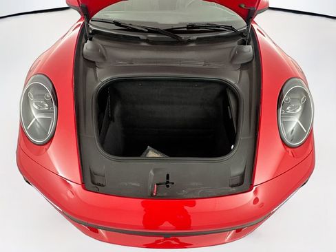 Used 2024 Porsche 911 Carrera image 29