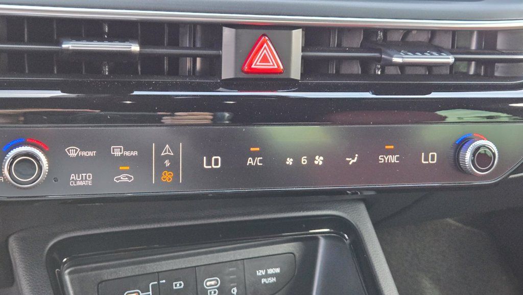 Used 2025 Kia K5 GT-Line w/ GT-Line Premium Package AWD/4WD image 22