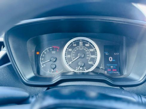 Used 2021 Toyota Corolla LE image 11