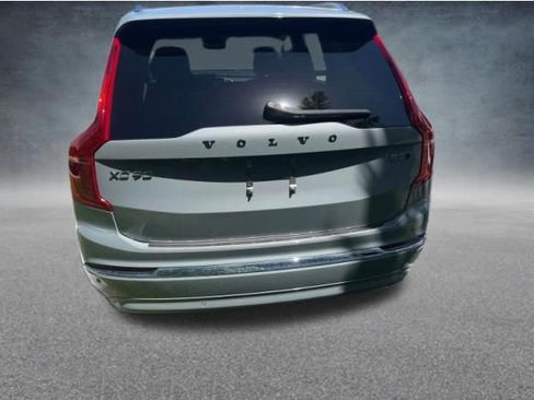 Used 2024 Volvo XC90 B5 Core w/ Protection Package Premier AWD/4WD image 3