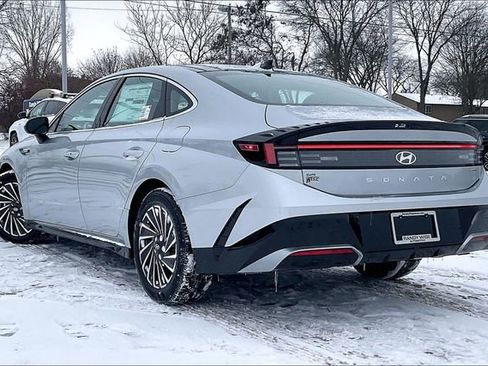 New 2026 Hyundai Sonata SEL image 3