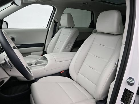 Used 2026 Hyundai Palisade Calligraphy FWD image 5
