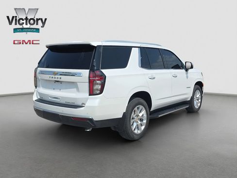 Used 2023 Chevrolet Tahoe Premier AWD/4WD image 17