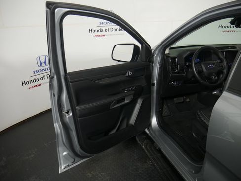 Used 2024 Ford Ranger Lariat w/ FX4 Off-Road Package image 10