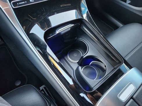 Used 2024 Mercedes-Benz GLC 300 4MATIC image 22