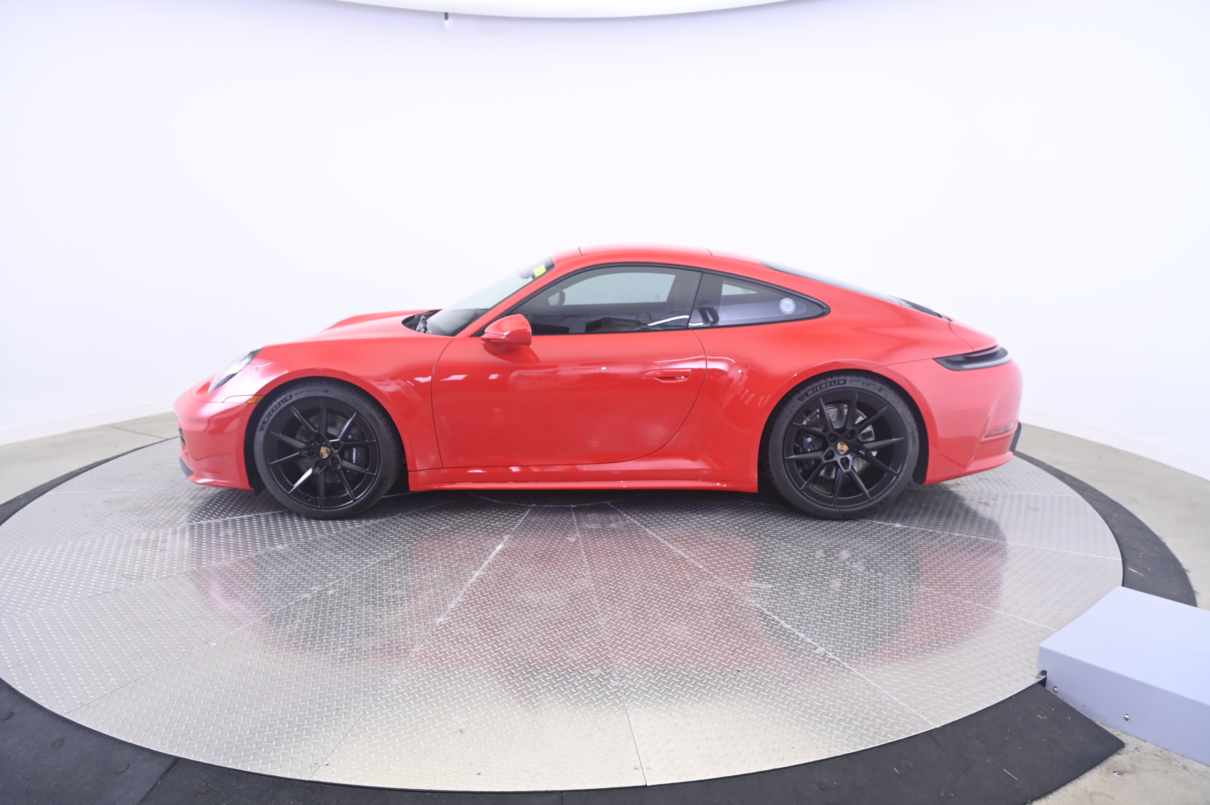 Certified 2026 Porsche 911 Carrera T RWD image 2