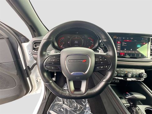 Used 2024 Dodge Durango GT image 11