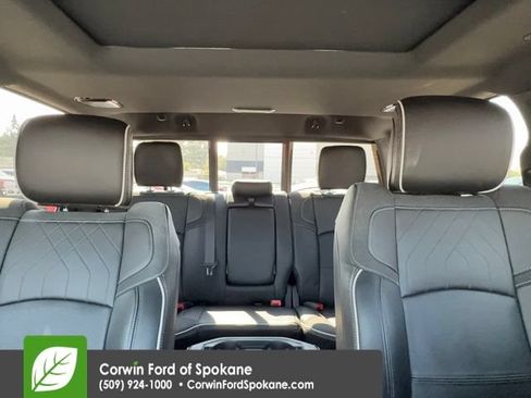Used 2025 RAM 2500 Limited AWD/4WD image 37