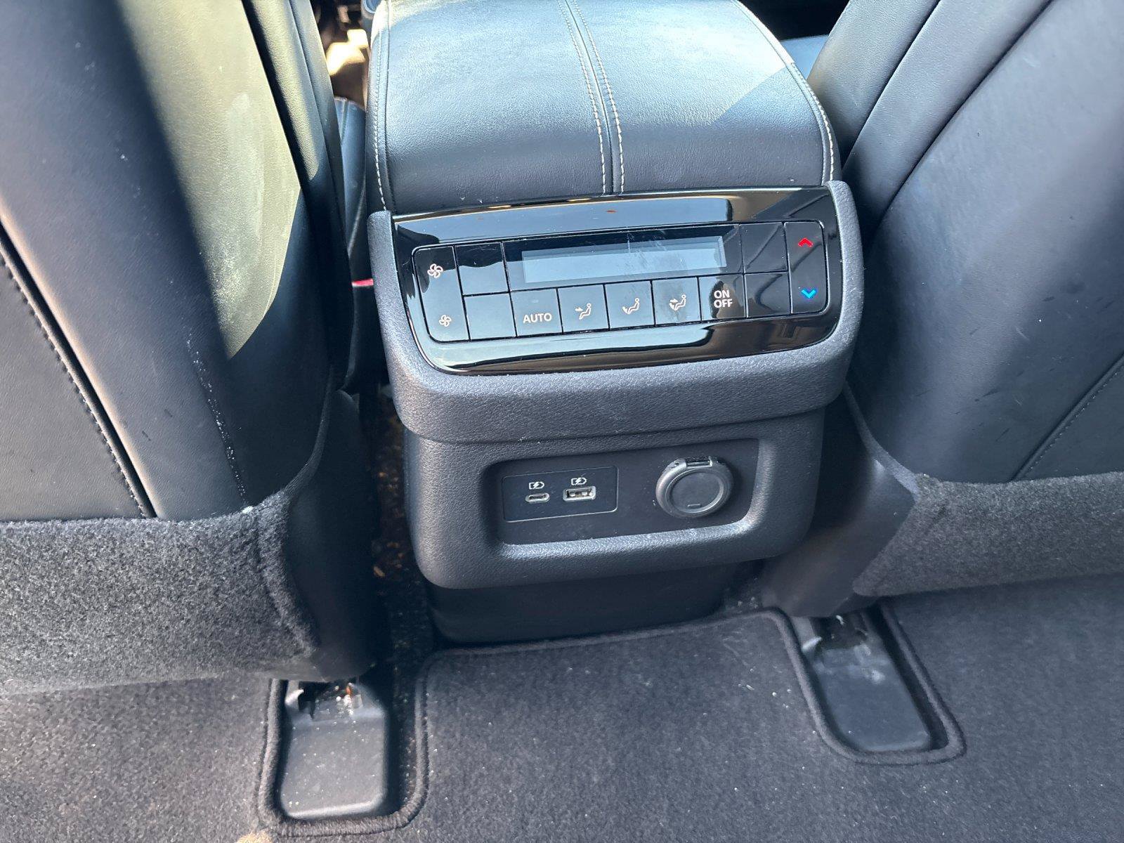 Used 2023 INFINITI QX60 Luxe w/ Cargo Package FWD image 33
