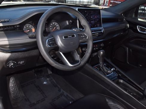 Used 2024 Jeep Compass Latitude w/ Altitude Special Edition image 32