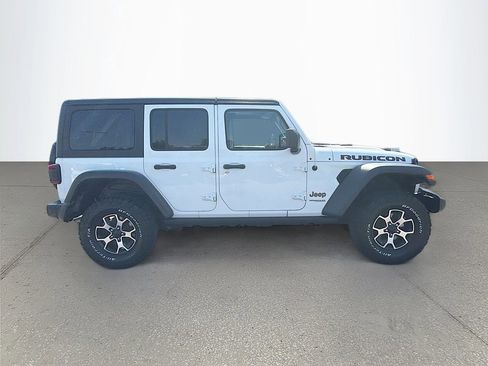 Used 2022 Jeep Wrangler Unlimited Rubicon w/ LED Lighting Group AWD/4WD image 3