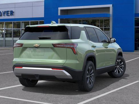 New 2026 Chevrolet Equinox LT image 4