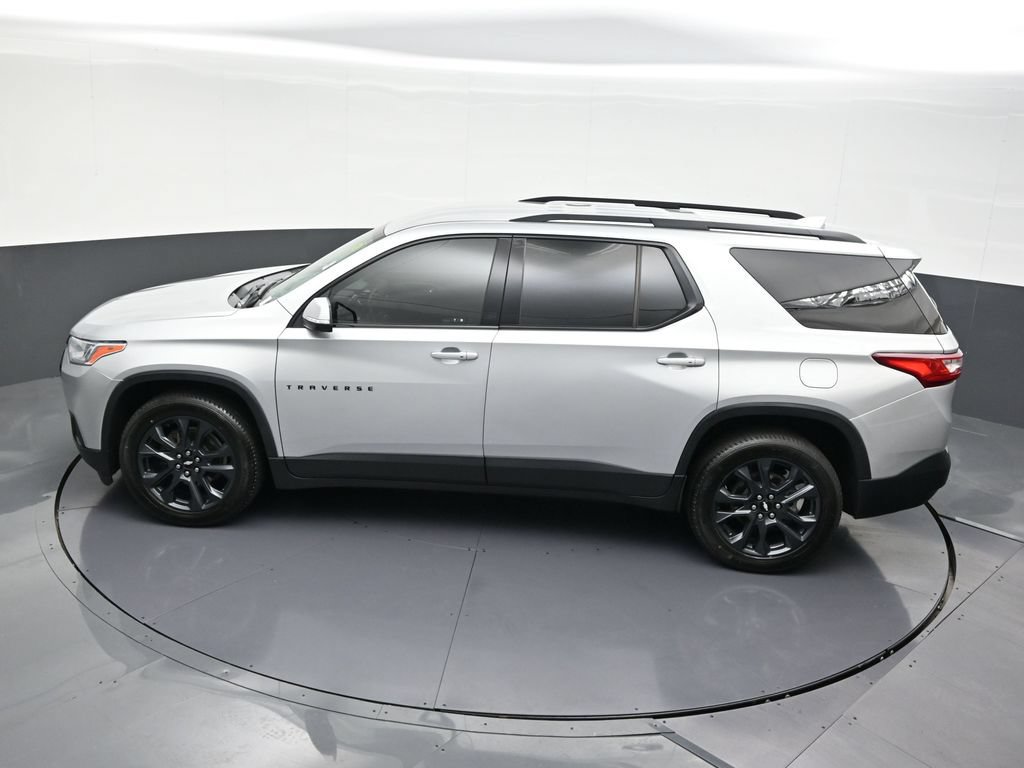 Used 2021 Chevrolet Traverse RS FWD image 17