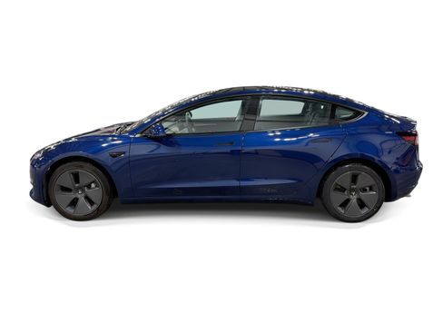 Used 2023 Tesla Model 3 Standard Range RWD image 3