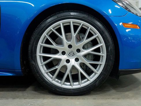 Used 2017 Porsche Panamera 4S AWD/4WD image 15