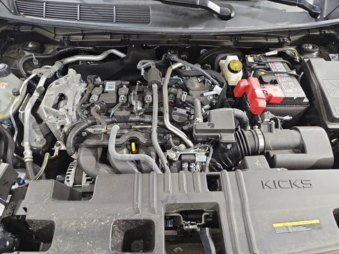 Used 2025 Nissan Kicks S AWD/4WD image 21