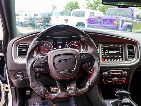 Used 2022 Dodge Charger Scat Pack RWD image 15