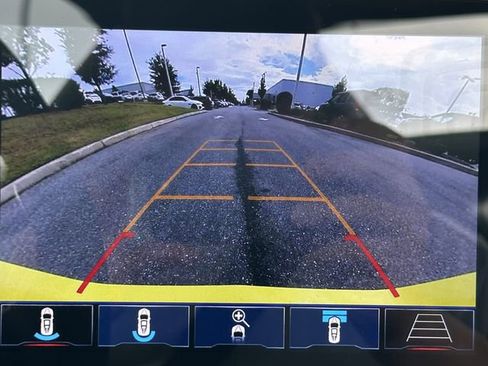 Used 2024 Chevrolet Corvette Z06 RWD image 16