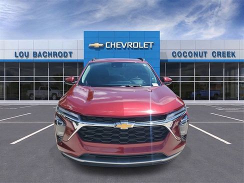 Used 2024 Chevrolet Trax LT image 29