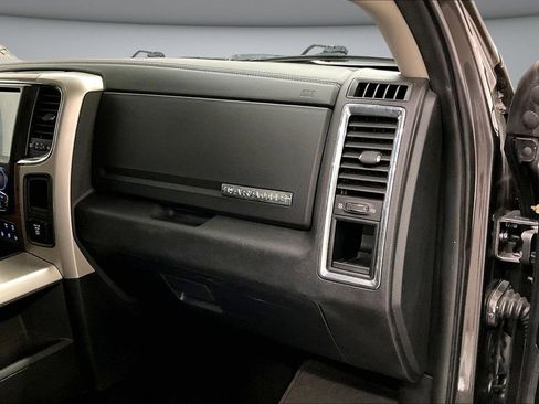 Used 2016 RAM 1500 Laramie w/ Convenience Group image 26